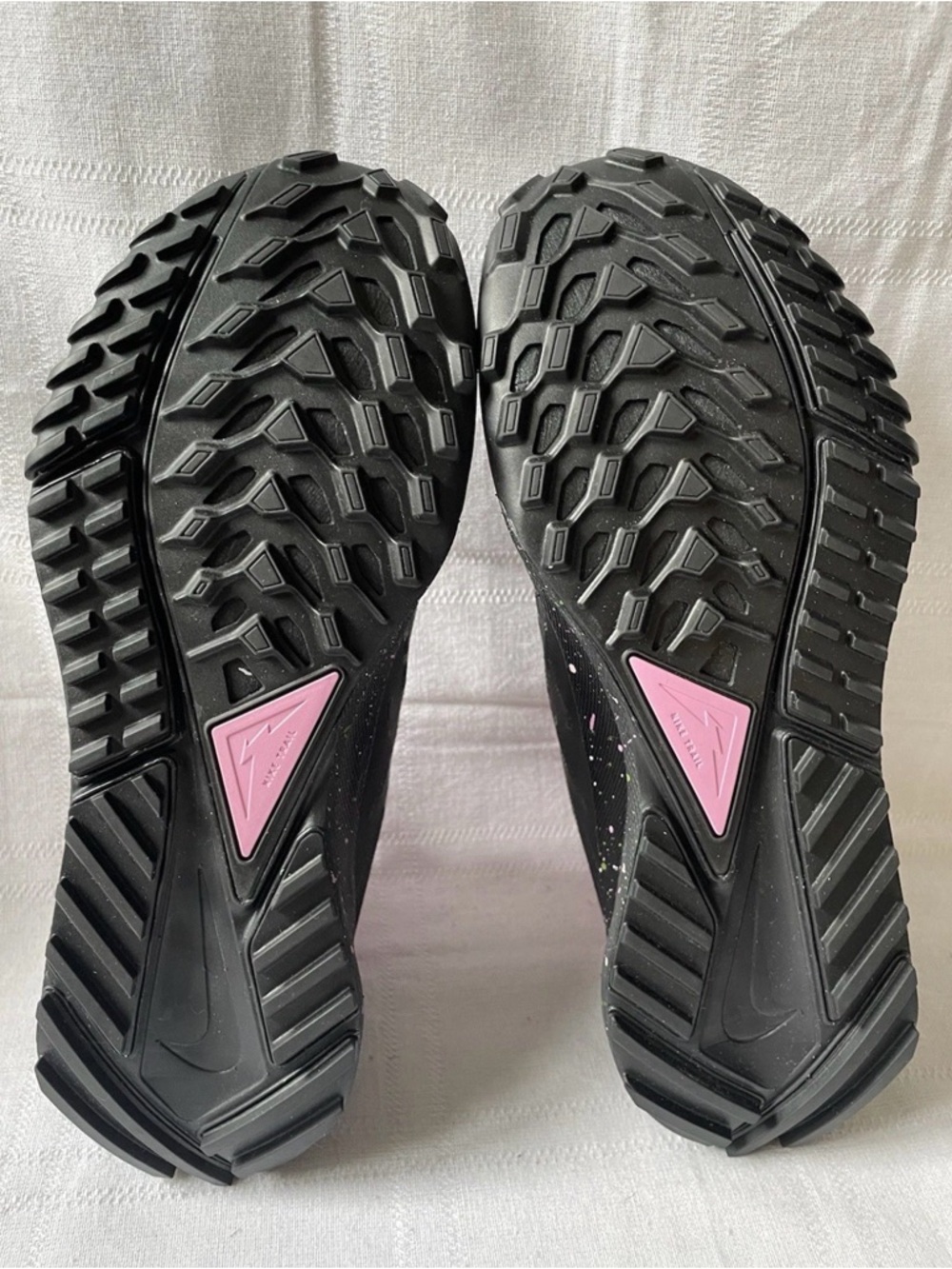 Nike React Pegasus 4 💅🌴 Trail GTX Black Magenta Shoes Wmns Sz 7 8.5 FN7102-010 - Picture 2 of 13